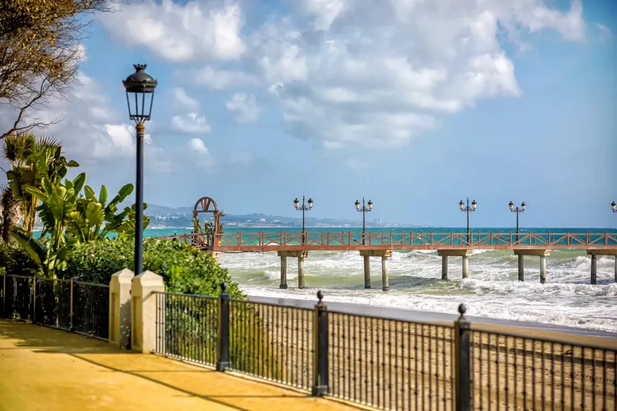 Spanien